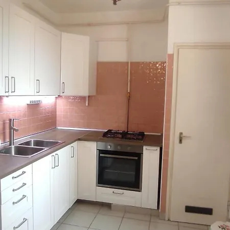 Apartment Istvan Moszkvai Krt. Apartman *