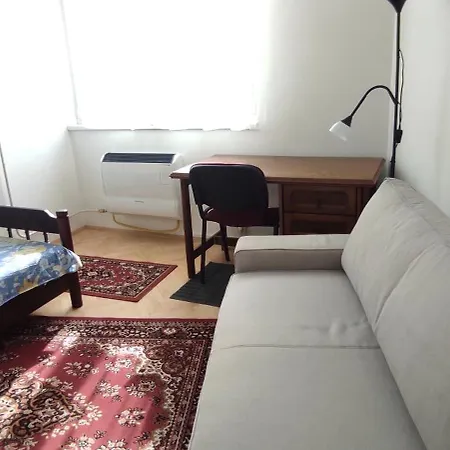Istvan Moszkvai Krt. Apartman *